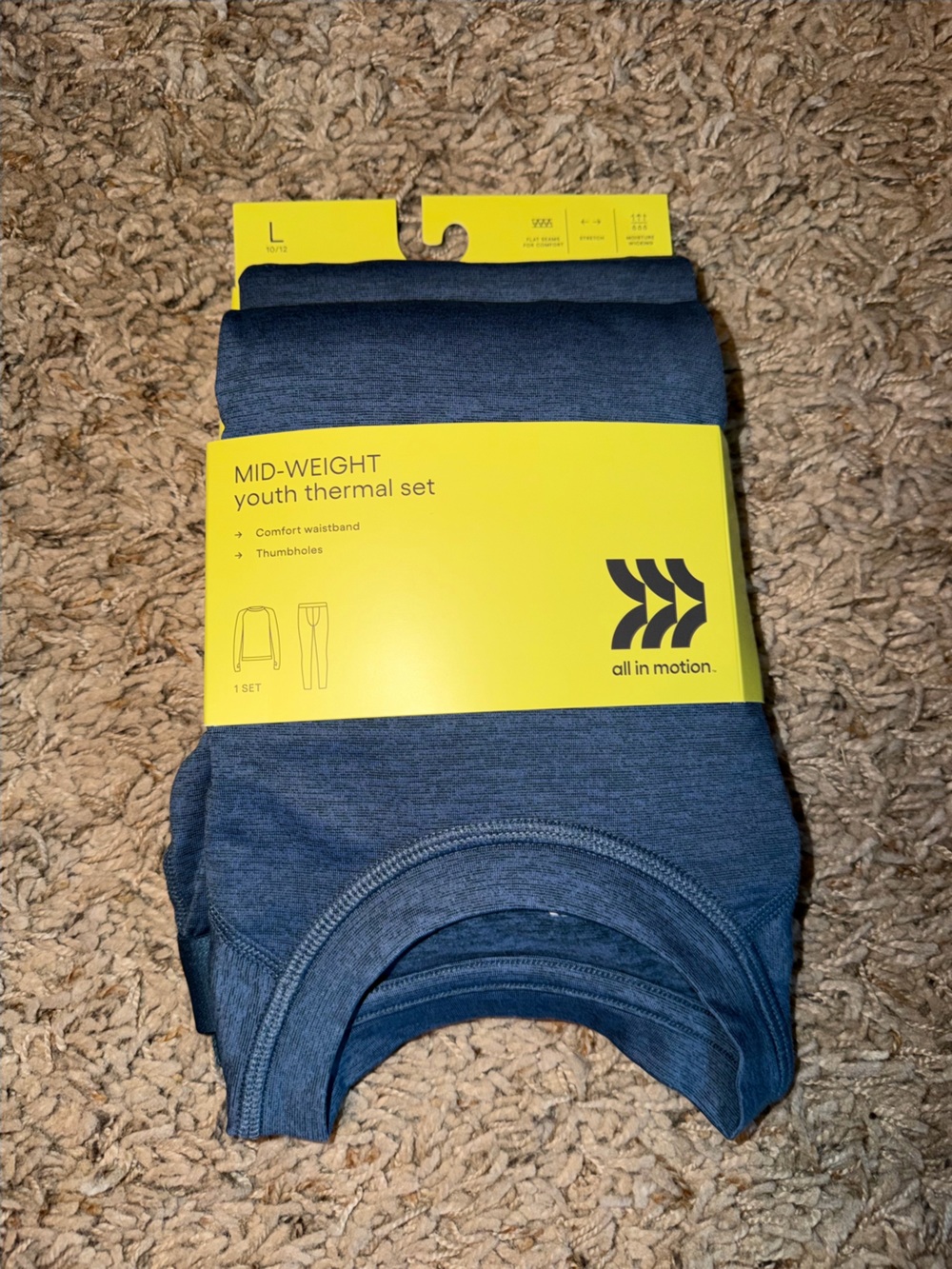 Kids large new mid weight thermal set
